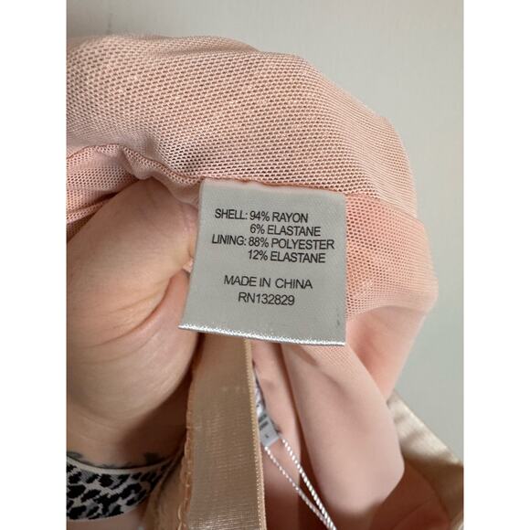 NEW Revolve L'Academie The Macie Short in Nude Women's Large - Picture 13 of 14